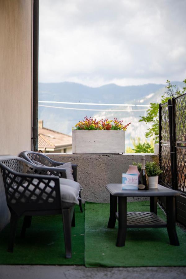 Appartamento Silter - La Casa Nel Borgo Marone Esterno foto